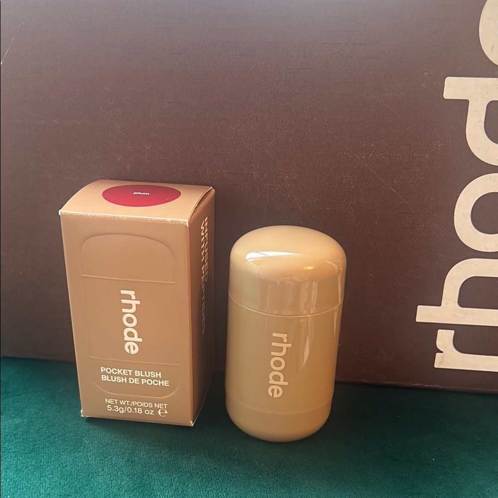 Rhode pocket blush